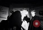 Immagine di Whisky a go go dancing West Hollywood California USA, 1965, secondo 34 filmato di repertorio 65675026615