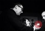 Immagine di Whisky a Go Go night club a metà degli anni sessanta West Hollywood California USA, 1965, secondo 28 filmato di repertorio 65675026616