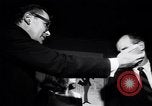 Immagine di Whisky a Go Go night club a metà degli anni sessanta West Hollywood California USA, 1965, secondo 30 filmato di repertorio 65675026616