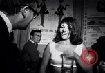 Immagine di Whisky a Go Go night club a metà degli anni sessanta West Hollywood California USA, 1965, secondo 39 filmato di repertorio 65675026616