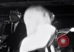Immagine di Whisky a Go Go club West Hollywood California USA, 1965, secondo 16 filmato di repertorio 65675026617