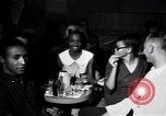 Immagine di Whisky a Go Go club West Hollywood California USA, 1965, secondo 60 filmato di repertorio 65675026617