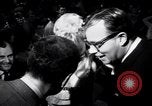 Immagine di Whisky a Go Go night club scene West Hollywood California USA, 1965, secondo 11 filmato di repertorio 65675026618