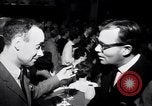 Immagine di Whisky a Go Go night club scene West Hollywood California USA, 1965, secondo 15 filmato di repertorio 65675026618