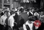 Immagine di Whisky a Go Go night club scene West Hollywood California USA, 1965, secondo 24 filmato di repertorio 65675026618