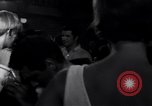 Immagine di Whisky a Go Go night club scene West Hollywood California USA, 1965, secondo 42 filmato di repertorio 65675026618