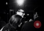 Immagine di Whisky a Go Go night club scene West Hollywood California USA, 1965, secondo 48 filmato di repertorio 65675026618
