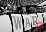 Immagine di Prima mondiale del film Il Signore della Guerra Detroit Michigan, 1965, secondo 27 filmato di repertorio 65675026620