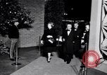 Immagine di Madame X premier Los Angeles California USA, 1966, secondo 23 filmato di repertorio 65675026622
