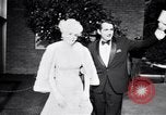 Immagine di Madame X premier Los Angeles California USA, 1966, secondo 37 filmato di repertorio 65675026622