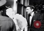 Immagine di Madame X premier Los Angeles California USA, 1966, secondo 39 filmato di repertorio 65675026622