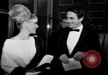 Immagine di Madame X premier Los Angeles California USA, 1966, secondo 52 filmato di repertorio 65675026622