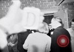 Immagine di Madame X premier al direttore's Guild Theatre Los Angeles California USA, 1966, secondo 1 filmato di repertorio 65675026624