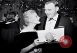 Immagine di Madame X premier al direttore's Guild Theatre Los Angeles California USA, 1966, secondo 50 filmato di repertorio 65675026624