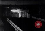 Image construction de poutres métalliques Pennsylvania United States USA, 1930, de la seconde 14 séquences d'archives historiques vidéo 65675026628