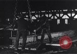 Immagine di Trave metallica Costruzione Pennsylvania United States USA, 1930, secondo 58 filmato di repertorio 65675026632