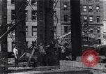 Standbild Empire State Building New York City USA, 1930, aus Sekunde 19 historischem Filmmaterial Videoclip 65675026640