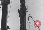 Standbild Bau des Empire State Building New York City USA, 1930, aus Sekunde 38 historischem Filmmaterial Videoclip 65675026647