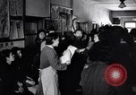 Image Peuple japonais Japon, 1952, de la seconde 8 séquences d'archives historiques vidéo 65675026678