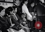 Image Peuple japonais Japon, 1952, de la seconde 11 séquences d'archives historiques vidéo 65675026678