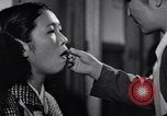 Image Peuple japonais Japon, 1952, de la seconde 14 séquences d'archives historiques vidéo 65675026678