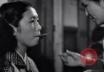 Image Peuple japonais Japon, 1952, de la seconde 16 séquences d'archives historiques vidéo 65675026678