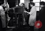 Image Peuple japonais Japon, 1952, de la seconde 21 séquences d'archives historiques vidéo 65675026678