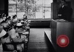 Image Peuple japonais Japon, 1952, de la seconde 41 séquences d'archives historiques vidéo 65675026678