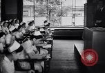 Image Peuple japonais Japon, 1952, de la seconde 42 séquences d'archives historiques vidéo 65675026678