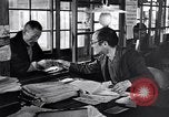 Image Peuple japonais Japon, 1952, de la seconde 58 séquences d'archives historiques vidéo 65675026679