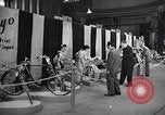 Standbild Japaner Japan, 1952, aus Sekunde 41 historischem Filmmaterial Videoclip 65675026681