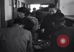 Image Peuple japonais Japon, 1952, de la seconde 27 séquences d'archives historiques vidéo 65675026682