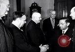 Image Des diplomates japonais se rendent aux États-Unis en 1952 United States USA, 1952, de la seconde 22 séquences d'archives historiques vidéo 65675026683