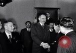 Image Des diplomates japonais se rendent aux États-Unis en 1952 United States USA, 1952, de la seconde 33 séquences d'archives historiques vidéo 65675026683