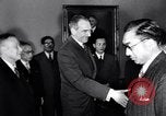 Image Des diplomates japonais se rendent aux États-Unis en 1952 United States USA, 1952, de la seconde 36 séquences d'archives historiques vidéo 65675026683