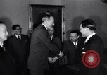 Image Des diplomates japonais se rendent aux États-Unis en 1952 United States USA, 1952, de la seconde 39 séquences d'archives historiques vidéo 65675026683