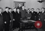 Image Des diplomates japonais se rendent aux États-Unis en 1952 United States USA, 1952, de la seconde 40 séquences d'archives historiques vidéo 65675026683