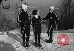 Immagine di Moda invernale Vermont United States USA, 1964, secondo 22 filmato di repertorio 65675026688