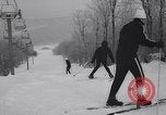 Immagine di Moda invernale Vermont United States USA, 1964, secondo 38 filmato di repertorio 65675026688