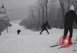 Immagine di Moda invernale Vermont United States USA, 1964, secondo 39 filmato di repertorio 65675026688