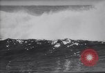 Standbild Joe Cabell Makaha Beach Hawaii USA, 1964, aus Sekunde 42 historischem Filmmaterial Videoclip 65675026689
