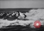 Standbild Joe Cabell Makaha Beach Hawaii USA, 1964, aus Sekunde 49 historischem Filmmaterial Videoclip 65675026689