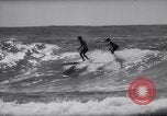 Standbild Joe Cabell Makaha Beach Hawaii USA, 1964, aus Sekunde 55 historischem Filmmaterial Videoclip 65675026689