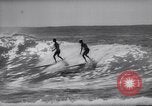 Standbild Joe Cabell Makaha Beach Hawaii USA, 1964, aus Sekunde 56 historischem Filmmaterial Videoclip 65675026689