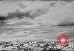 Standbild Joe Cabell Makaha Beach Hawaii USA, 1964, aus Sekunde 61 historischem Filmmaterial Videoclip 65675026689