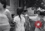 Standbild Operation Head Start Lehrer besucht eine Familie United States USA, 1966, aus Sekunde 6 historischem Filmmaterial Videoclip 65675026699