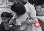 Standbild Operation Head Start Lehrer besucht eine Familie United States USA, 1966, aus Sekunde 10 historischem Filmmaterial Videoclip 65675026699