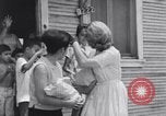 Standbild Operation Head Start Lehrer besucht eine Familie United States USA, 1966, aus Sekunde 33 historischem Filmmaterial Videoclip 65675026699