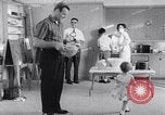 Standbild Operation Head Start Lehrer besucht eine Familie United States USA, 1966, aus Sekunde 43 historischem Filmmaterial Videoclip 65675026699