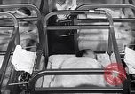 Standbild Babys im Kinderzimmer Morristown New Jersey USA, 1957, aus Sekunde 51 historischem Filmmaterial Videoclip 65675026700